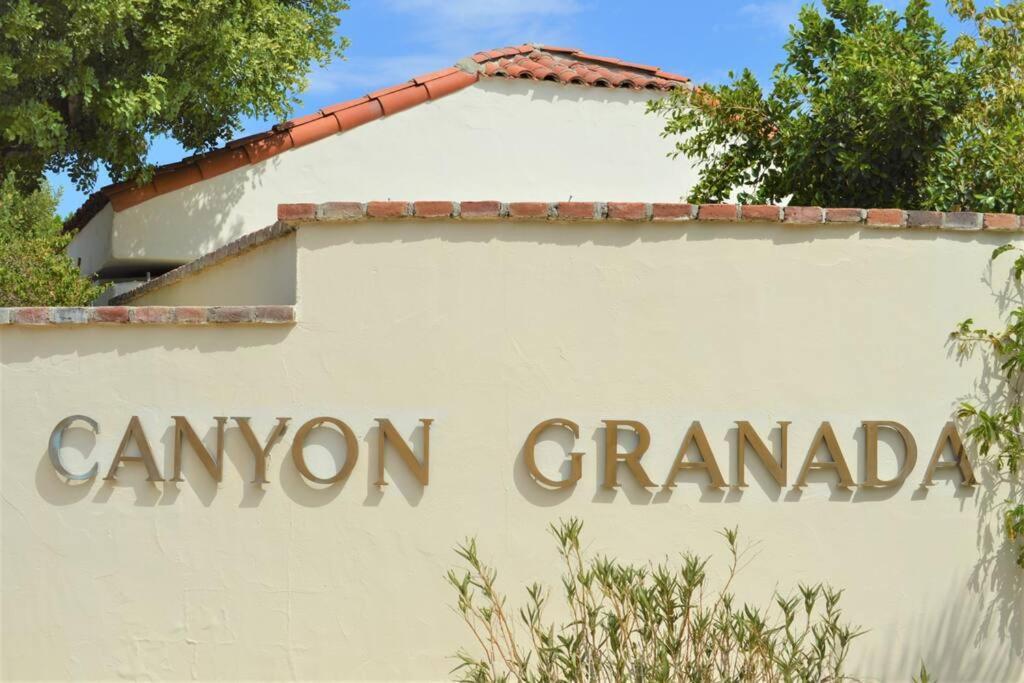 Апартаменты Canyon Granada Getaway Палм-Спрингс Экстерьер фото